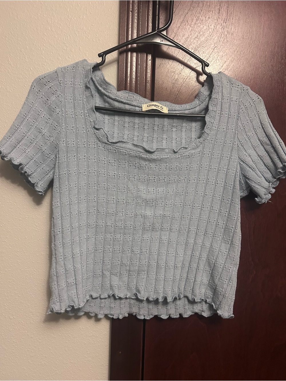 Light Blue Ribbed Lettuce-Edge
